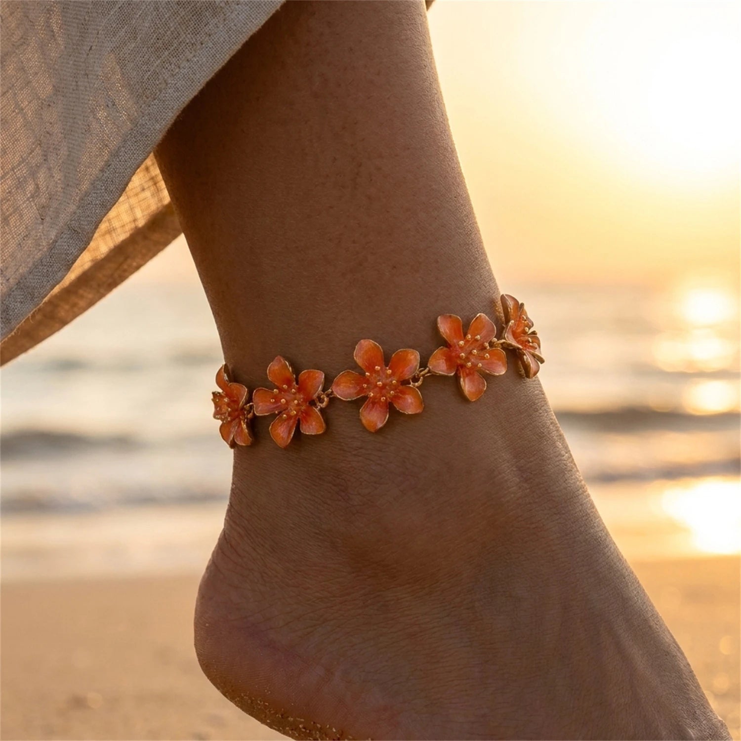 Hawaiian White Enamel Flower Anklet for Women Gold Color Tropical Beach Floral Ankle Bracelet Summer Vacation Foot Jewelry